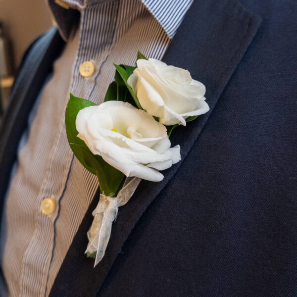 Noble Stem Boutonniere - Image 2